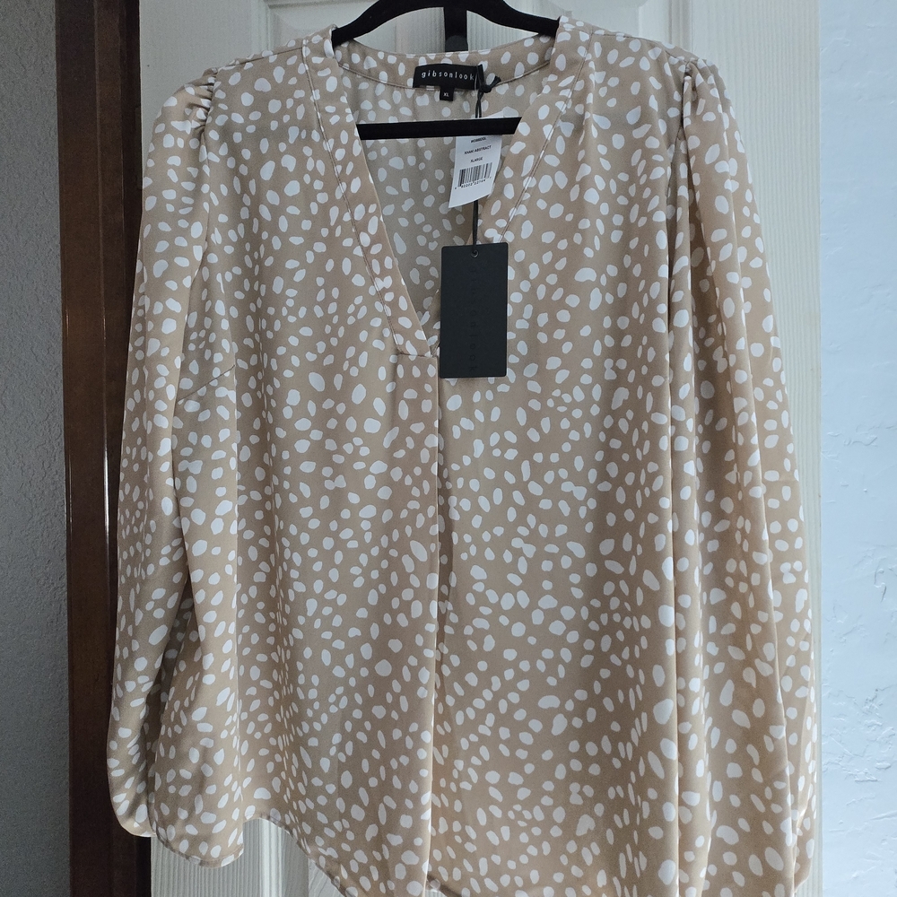 Bishop + Young Beige V-Neck Printed Blouse